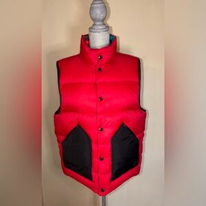 BNWT - Authentic Coach Reversible Down Vest – Men’s XL – Red/Camo